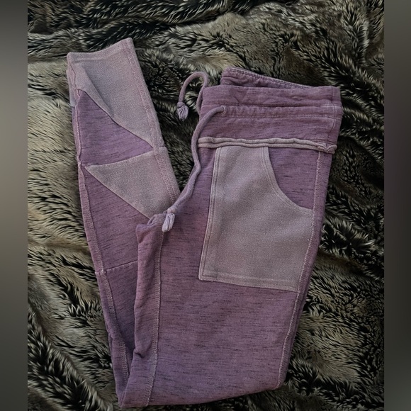 Free People FP Movement Kyoto leggings Purple Pockets XS - Picture 5 of 5